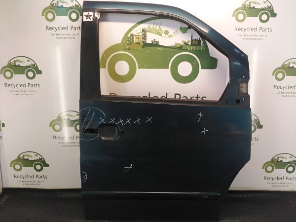 Puerta Delantera Derecha Mercedes Benz V230 (04265959)