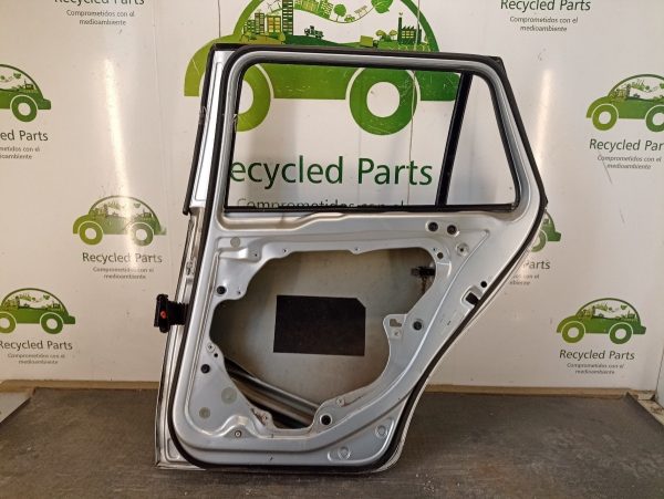 Puerta Trasera Derecha Vw Vento Variant Ln (04435382)
