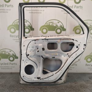 Puerta Trasera Derecha Toyota Sw4 (04451363)