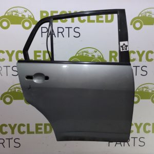 Puerta Trasera Derecha Nissan Tiida 4p (05568056) Lp