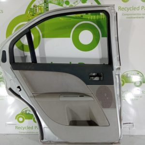 Puerta Trasera Izquierda Ford Mondeo Mk3 (04136823)