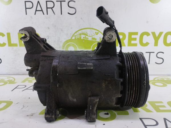 Compresor De A/a Fiat Strada 1.6 (05917624)