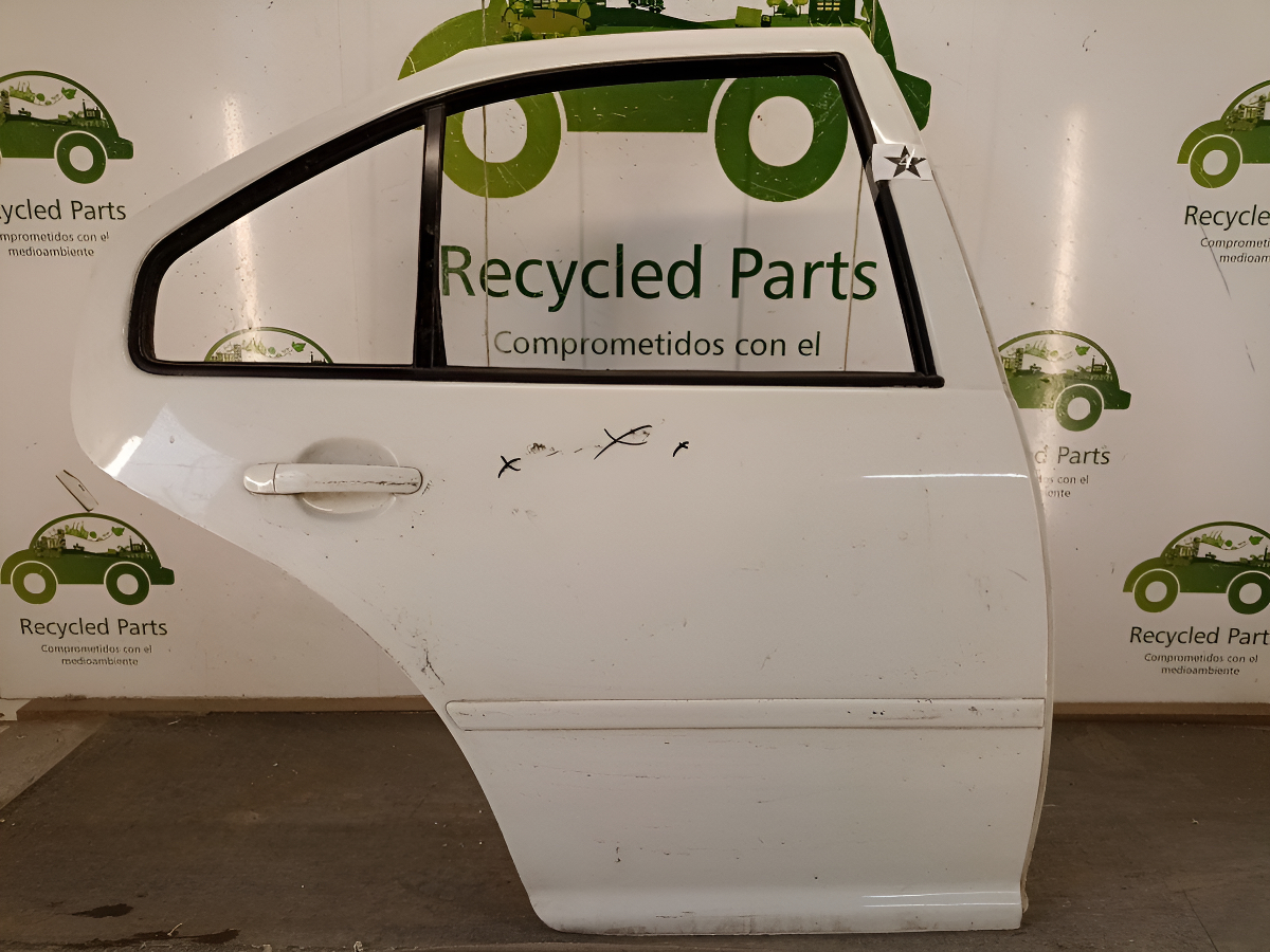 Puerta Trasera Derecha Vw Bora (03510919)