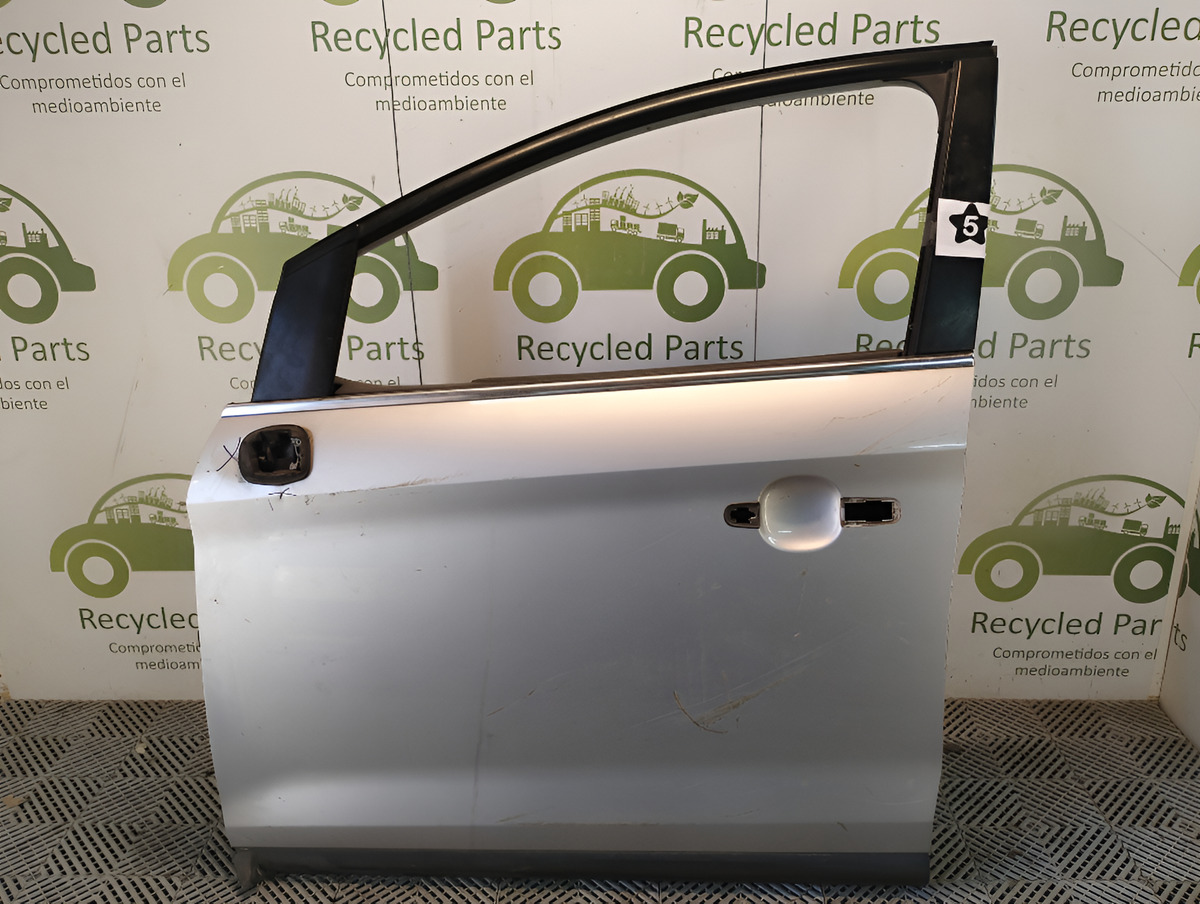 Puerta Delantera Izquierda Ford Kuga (05744970)