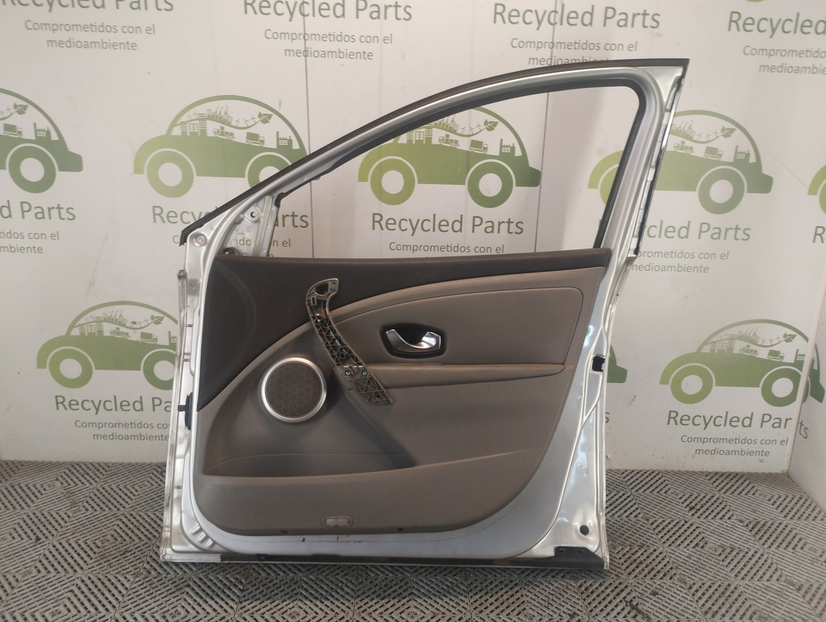 Puerta Delantera Derecha Renault Fluence (06455293)