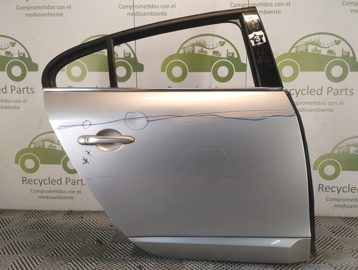 Puerta Trasera Derecha Renault Fluence (06455291)