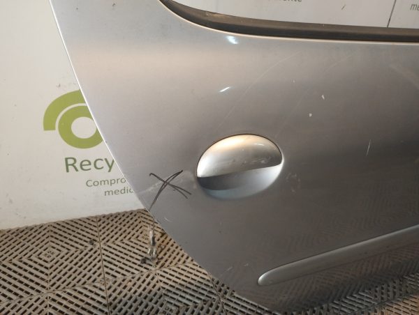 Puerta Trasera Derecha Peugeot 207 (06245684)