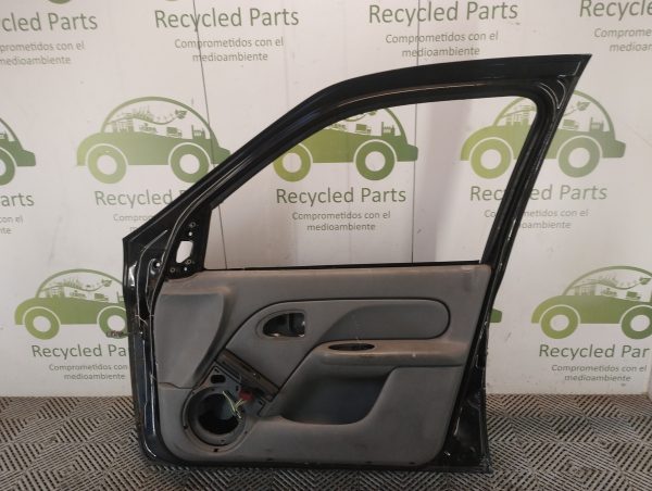 Puerta Delantera Derecha Renault Clio 2 (05508163)