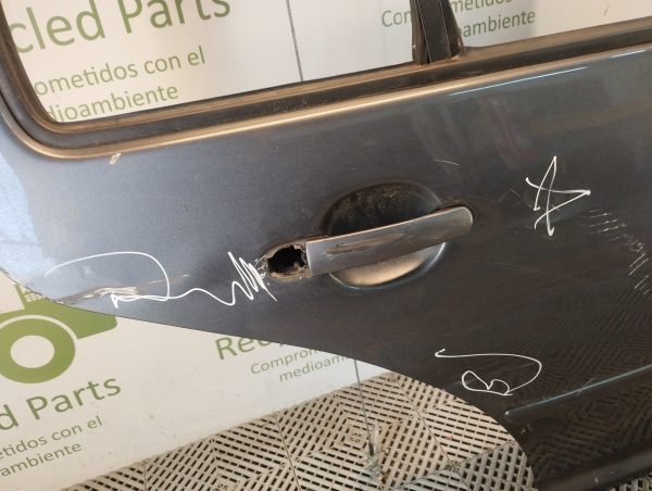 Puerta Trasera Derecha Vw Bora (06147507)