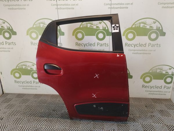 Puerta Trasera Derecha Renault Kwid (05770131)