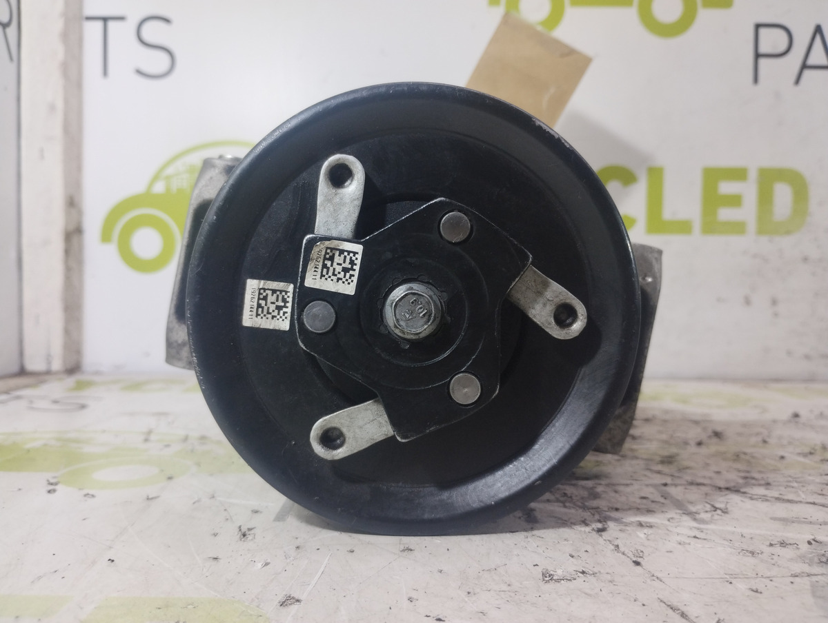 Compresor De A/a Vw Vento 2.0 Tsi (06328659)