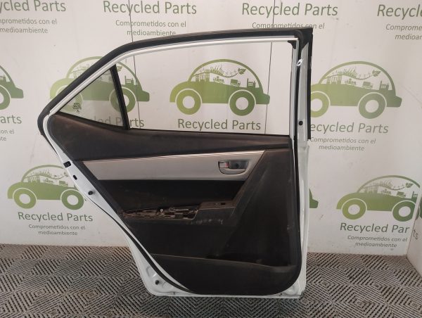 Puerta Trasera Izquierda Toyota Corolla G11 (05960619)