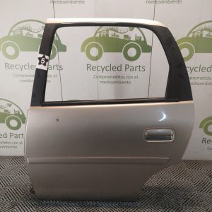 Puerta Trasera Izquierda Chevrolet Corsa (05840550)