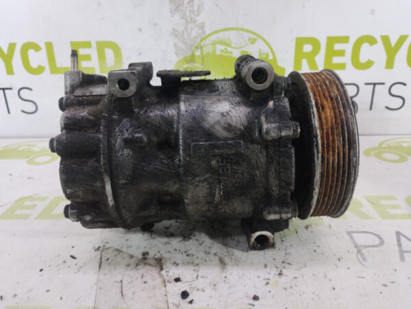 Compresor De A/a Peugeot 308 1.6 (05465383)