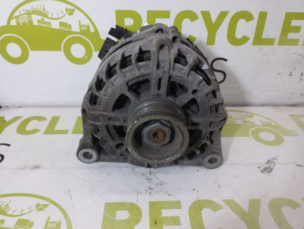 Alternador Peugeot Partner 1.6 (06030877)