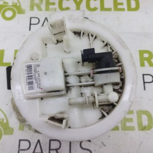 Bomba De Nafta Mercedes Benz C250 (04685971)