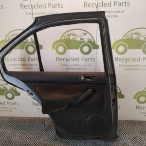Puerta Trasera Izquierda Vw Bora (05975395)