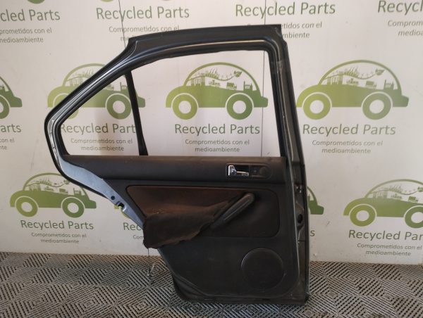 Puerta Trasera Izquierda Vw Bora (05975395)