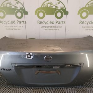 Tapa De Baul Nissan Tiida (05373569)