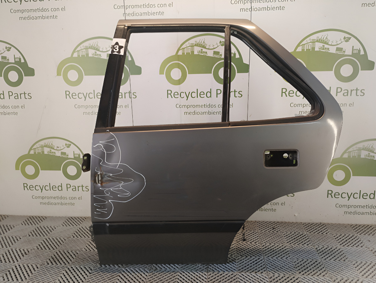 Puerta Trasera Izquierda Suzuki Swift (04824845)