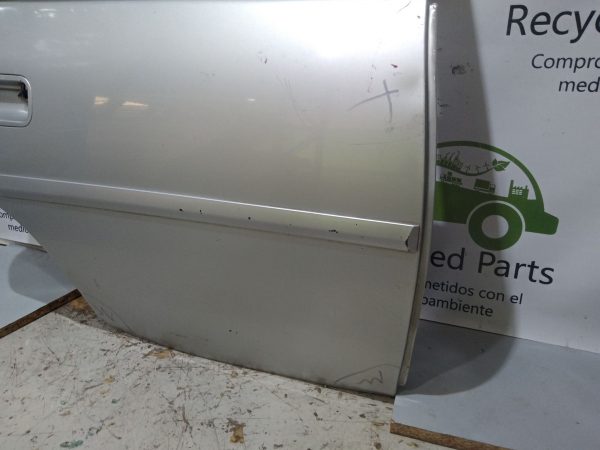 Puerta Trasera Derecha Chevrolet Corsa (05800837) Lp