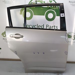 Puerta Trasera Derecha Nissan Tiida 5p (02929792)