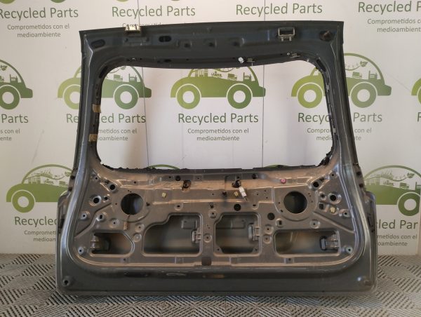 Porton Trasero Kia Rondo (04652624)