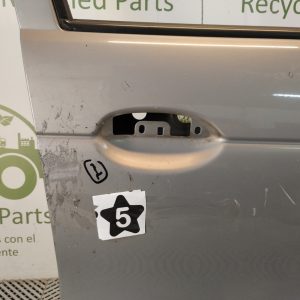 Puerta Delantera Derecha Renault Megane 1 (05158115)