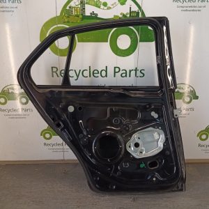 Puerta Trasera Izquierda Vw Vento Lv (04404960)