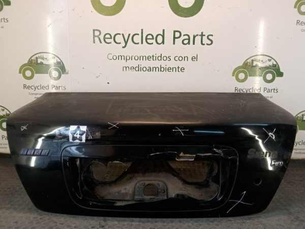 Tapa De Baul Fiat Siena F1 (03135443)