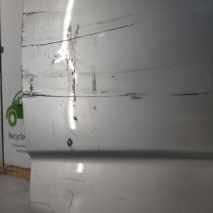Puerta Trasera Izquierda Chevrolet Sonic 5p (02750469)