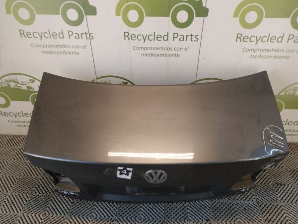 Tapa De Baul Vw Vento Lv (05710611)