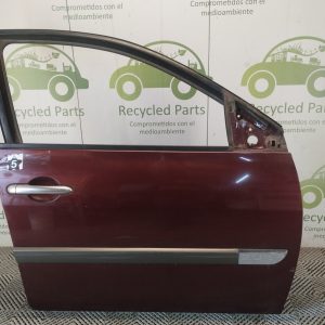 Puerta Delantera Derecha Renault Megane F2 (05647084)