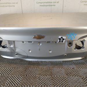 Tapa De Baul Chevrolet Classic (06179052)
