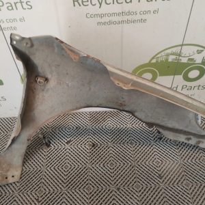 Guardabarro Izquierdo Toyota Corolla G9 (05309860)