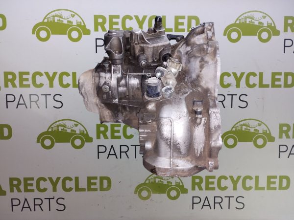 Caja De Velocidades Chevrolet Corsa 2 1.8 8v (05972251)