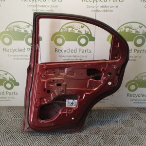 Puerta Trasera Derecha Chevrolet Aveo (04920783)