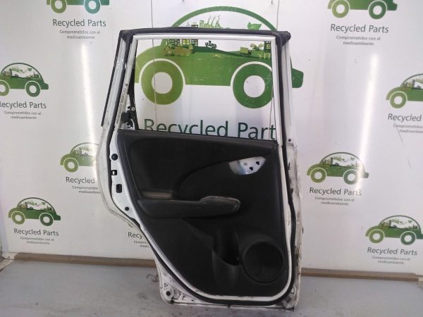 Puerta Trasera Izquierda Honda Fit Li (04101222)