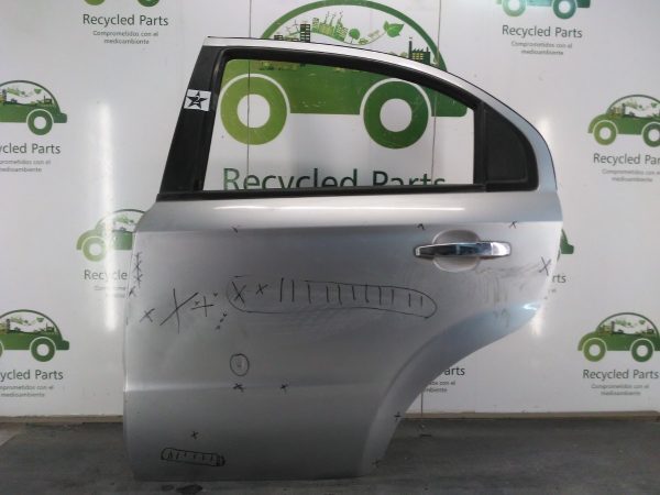 Puerta Trasera Izquierda Chevrolet Aveo (04513764)