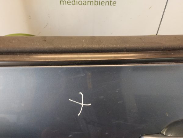 Puerta Trasera Izquierda Peugeot 307 (04935450)