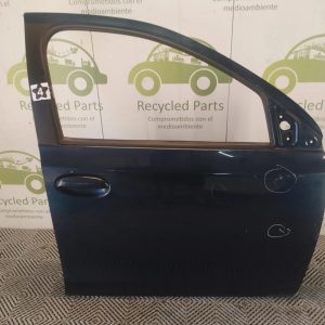 Puerta Delantera Derecha Toyota Etios (04958322)