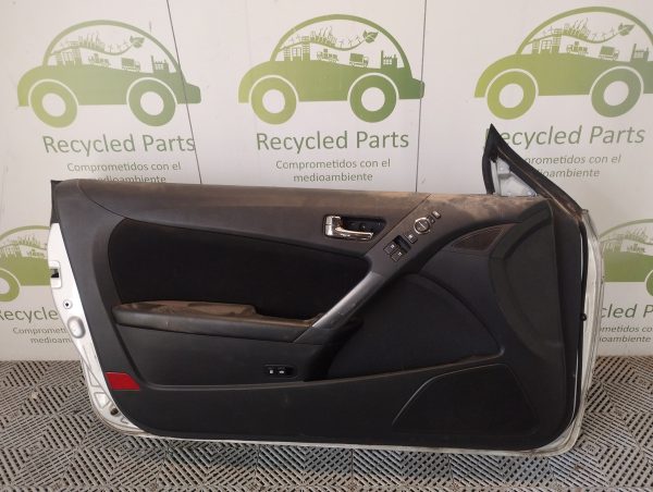 Puerta Delantera Izquierda Hyundai Genesis (04143771)