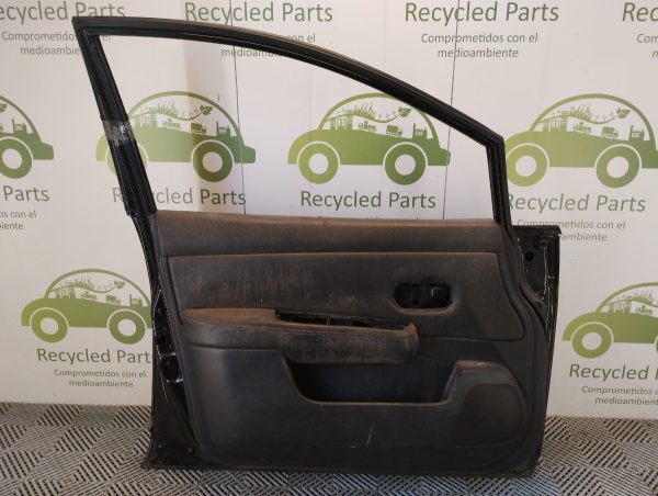 Puerta Delantera Izquierda Nissan Tiida (04931406) Lp
