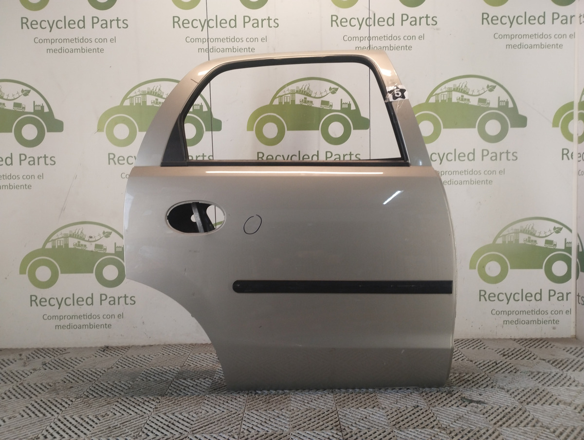 Puerta Trasera Derecha Chevrolet Corsa 2 (06317850)