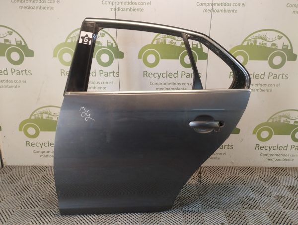 Puerta Trasera Izquierda Vw Vento Lv (05710616)