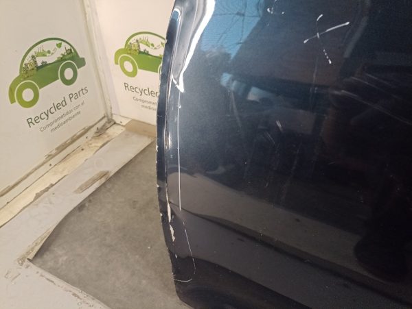 Puerta Delantera Izquierda Vw Vento Lv (04237791)