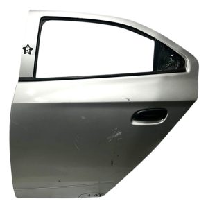 Puerta Trasera Izquierda Chevrolet Onix (05768145) Lp