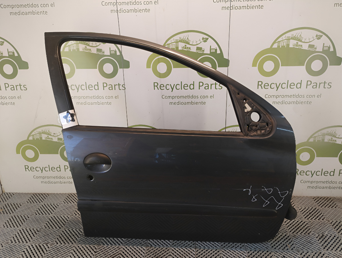 Puerta Delantera Derecha Peugeot 207 (05635078)