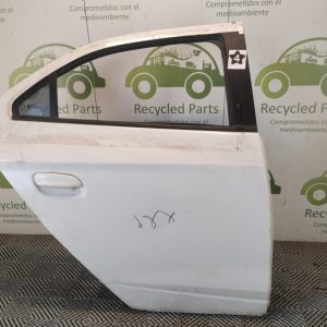 Puerta Trasera Derecha Chevrolet Onix (05345428)