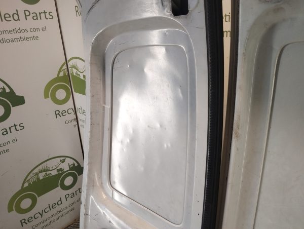Porton Trasero Renault Kangoo (05926142)